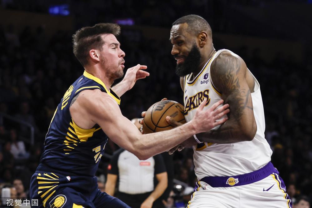 红军全场压 红军全场压