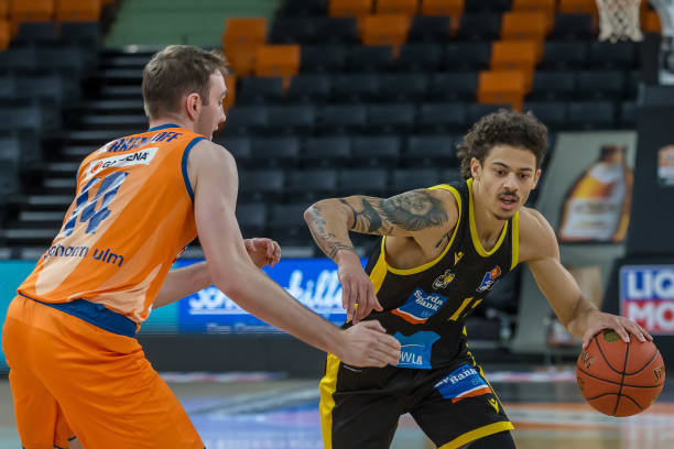 更多依靠团 更多依靠团